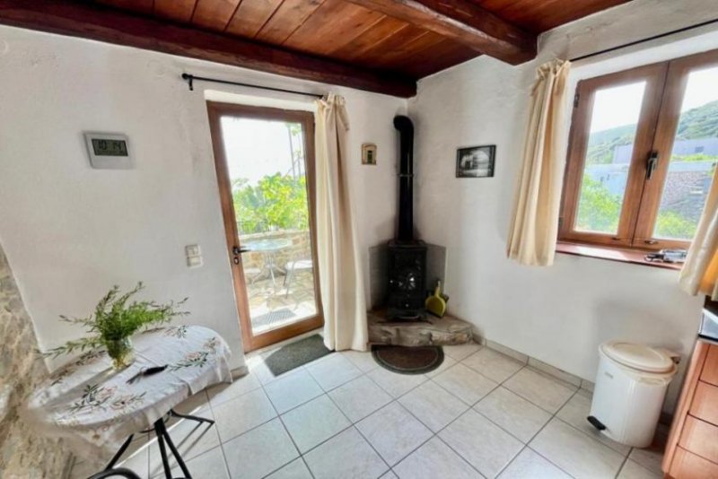 Nofalias MIT VIDEO: Kreta, Nofalias: Schönes, freistehendes Steinhaus mit 2 Schlafzimmern, Garten und Meerblick von der Terrasse Haus